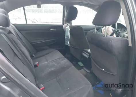 2011 Honda Accord 2.4 Lx z USA, uszkodzony, nr VIN 1HGCP2F37BA110869